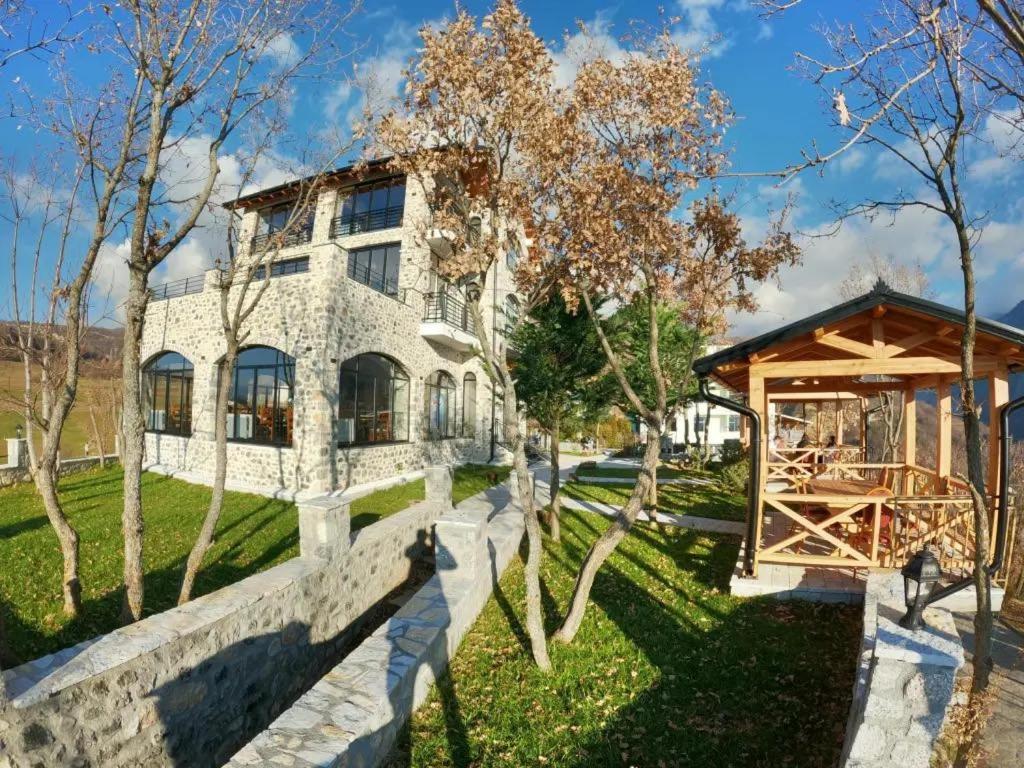 Bujtina Vrenezi Pensjonat Peshkopi